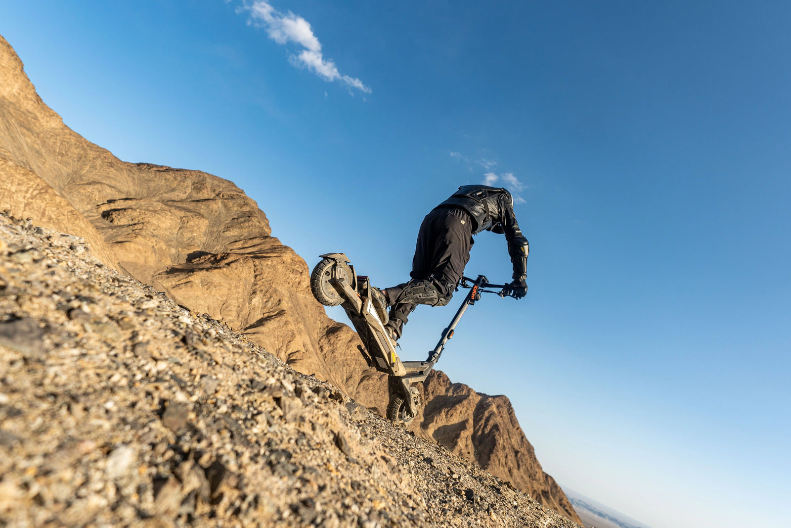 How to Ride an Electric Scooter Uphill: 8 Tips for Better Climbing Performance